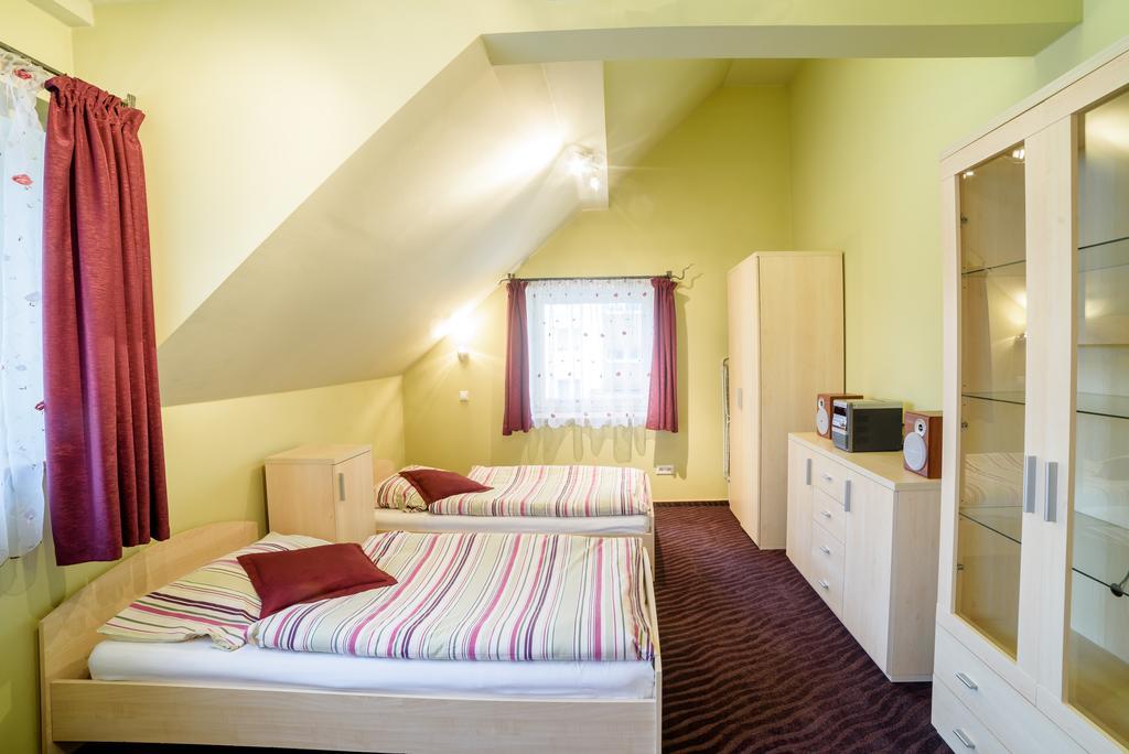 Park Apartment Krakow Exterior photo